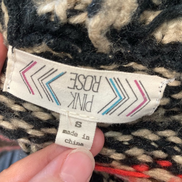 Pink Rose striped sweater - Picture 8 of 8